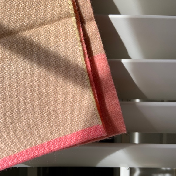 NWT Lands End soft wool pink and tan scarf - Picture 2 of 4